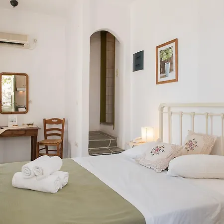 阿格南蒂传统酒店 招待所 3*