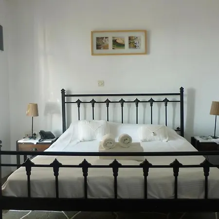 Agnanti Traditional Pensionat 3*